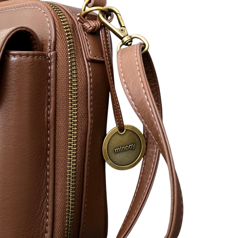 Minooy Aphrodite Crossbody Bag 1.5L Brown Chic Portable Everyday Phone Purse - Picture 3 of 12